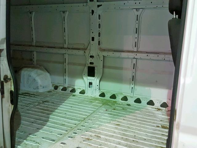 3C6TRVDG1JE101135 - 2018 RAM PROMASTER 白色 照片 6