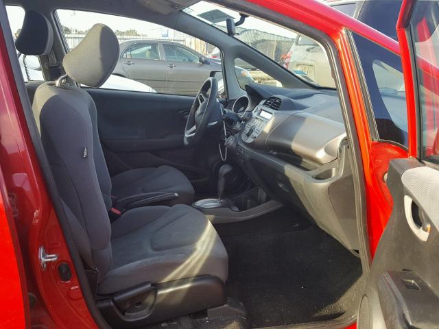 JHMGE8H39DC030355 - 2013 HONDA FIT RED photo 5