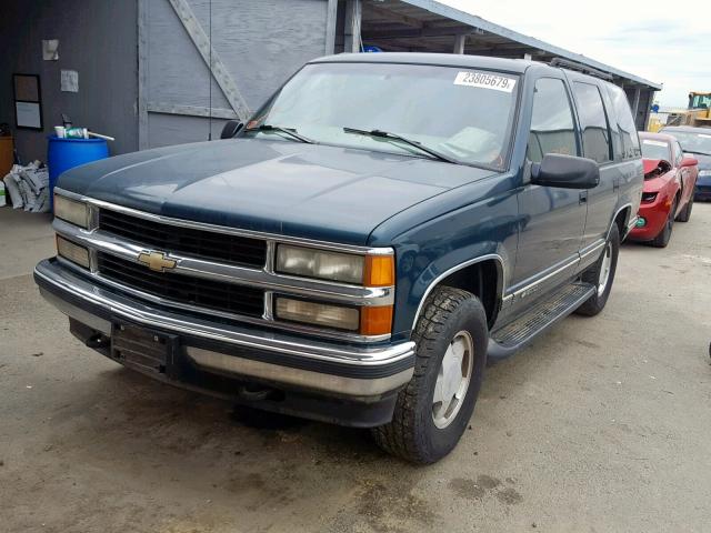 1GNEK13R3VJ358508 - 1997 CHEVROLET TAHOE K150 GREEN photo 2