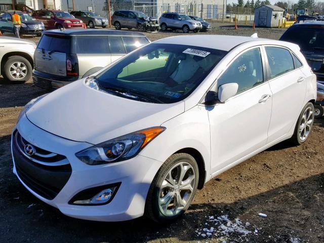 KMHD35LH3FU240504 - 2015 HYUNDAI ELANTRA GT WHITE photo 2