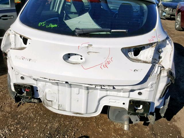 KMHD35LH3FU240504 - 2015 HYUNDAI ELANTRA GT WHITE photo 9