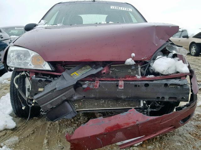 1FAHP34N36W185937 - 2006 FORD FOCUS ZX4 BURGUNDY photo 9