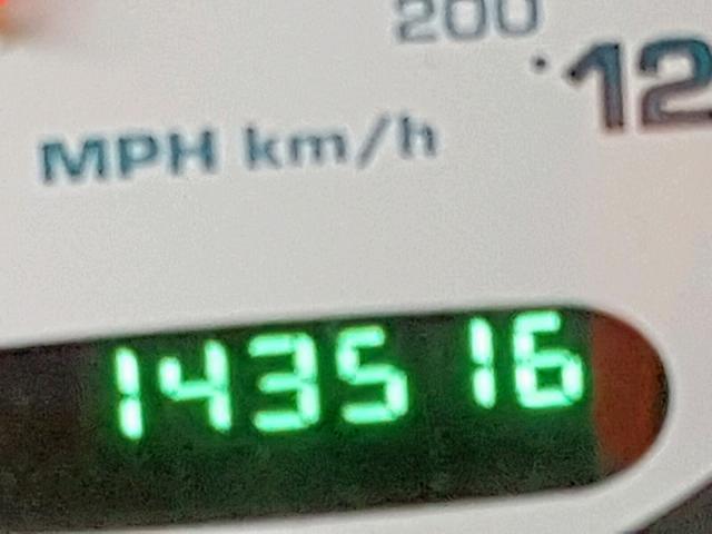 2B3HD46R44H619921 - 2004 DODGE INTREPID S 银色 照片 8