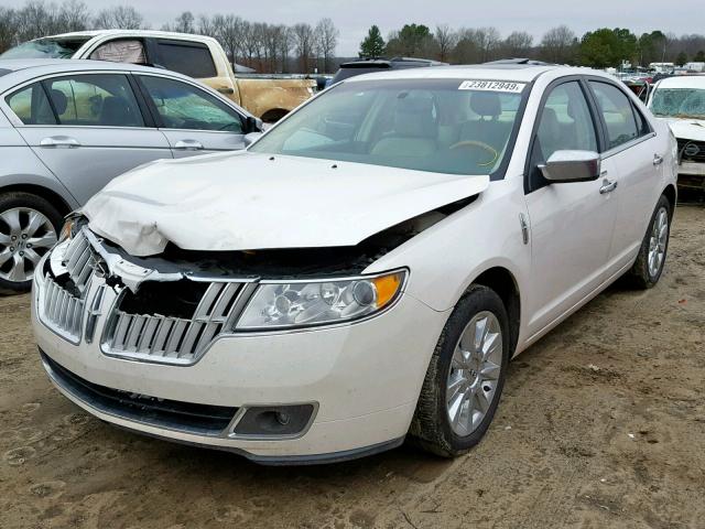 3LNHL2GC3BR750965 - 2011 LINCOLN MKZ WHITE photo 2