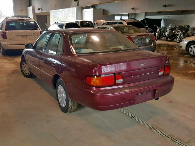 4T1BG12K7TU828886 - 1996 TOYOTA CAMRY DX MAROON photo 3