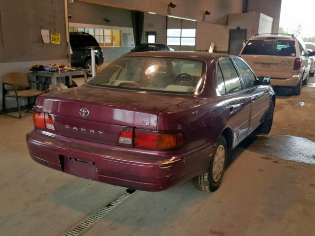 4T1BG12K7TU828886 - 1996 TOYOTA CAMRY DX MAROON photo 4