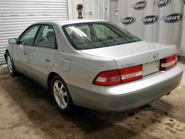 JT8BF28G710328357 - 2001 LEXUS ES 300 SILVER photo 3