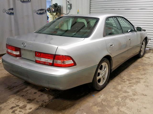 JT8BF28G710328357 - 2001 LEXUS ES 300 SILVER photo 4