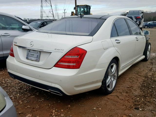 WDDNG9EB9CA470516 - 2012 MERCEDES-BENZ S 550 4MAT WHITE photo 4