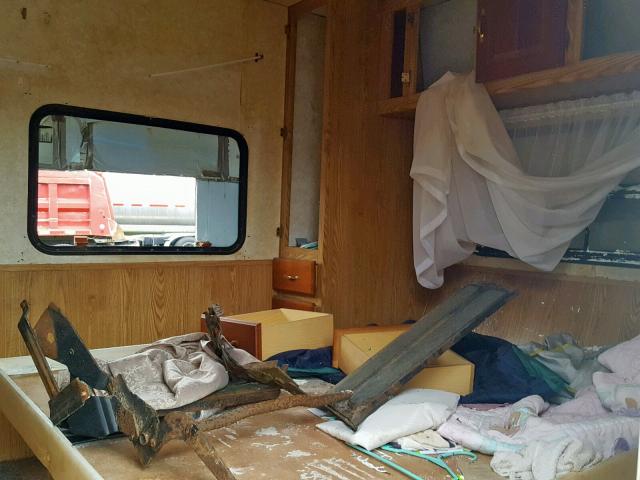 4XTTS25212C133606 - 2002 TAHO TRAVELTRAL 白色 照片 9