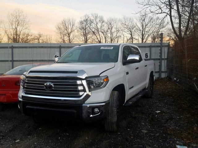 5TFHW5F14JX678967 - 2018 TOYOTA TUNDRA CRE WHITE photo 2