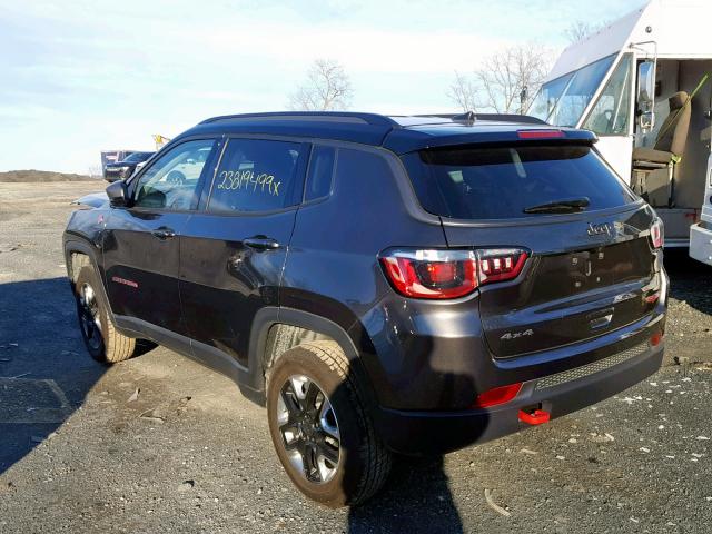 3C4NJDDB4JT307360 - 2018 JEEP COMPASS TR GRAY photo 3