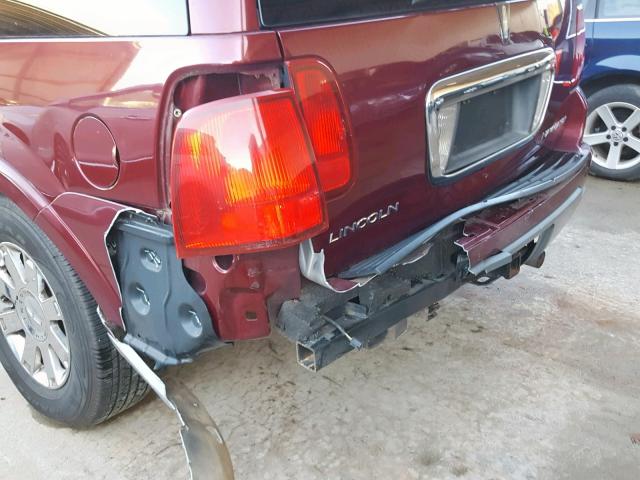 5LMFU28R54LJ28566 - 2004 LINCOLN NAVIGATOR Бордовый фото 9