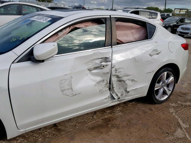 19VDE1F79DE018886 - 2013 ACURA ILX 20 TEC WHITE photo 10