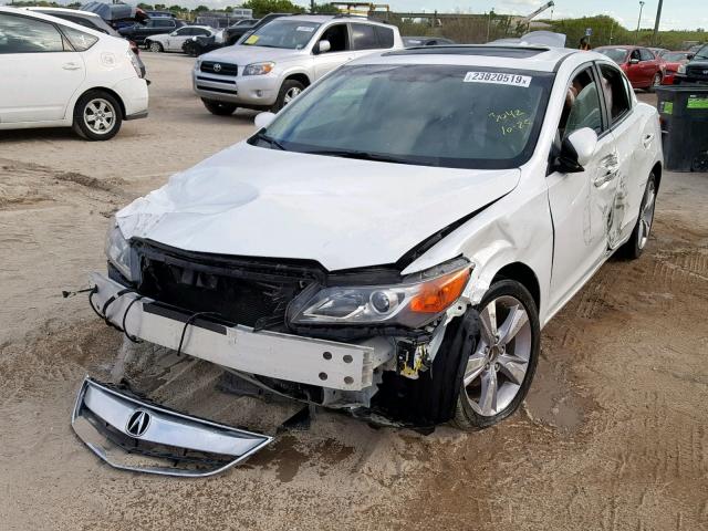 19VDE1F79DE018886 - 2013 ACURA ILX 20 TEC WHITE photo 2