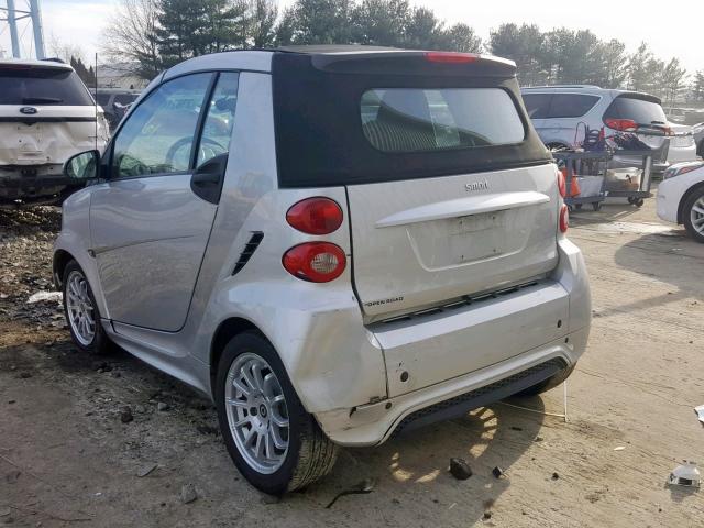 WMEEK3BA3DK612924 - 2013 SMART FORTWO PAS WHITE photo 3