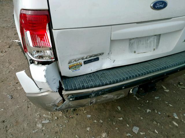 1FMDU84W43UA46040 - 2003 FORD EXPLORER E WHITE photo 9