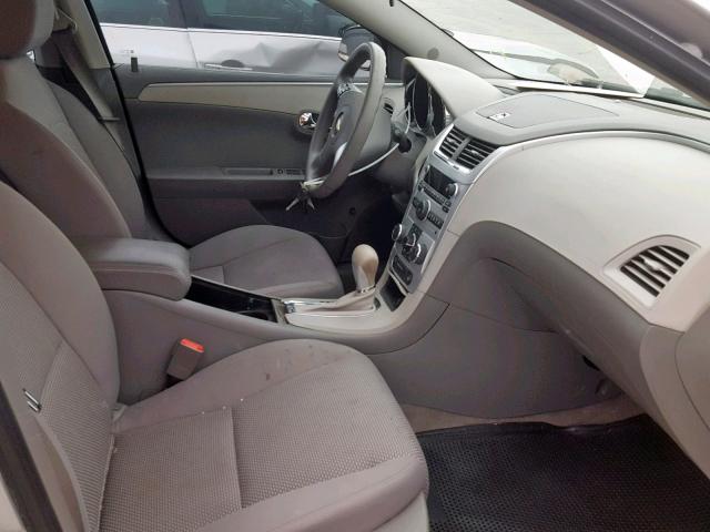 1G1ZB5EB5AF205121 - 2010 CHEVROLET MALIBU LS Күміс фото 5
