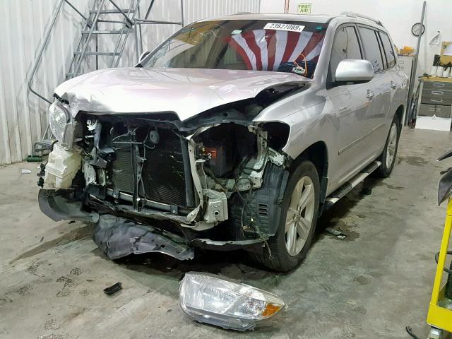 5TDYK3EH8AS007807 - 2010 TOYOTA HIGHLANDER SILVER photo 2