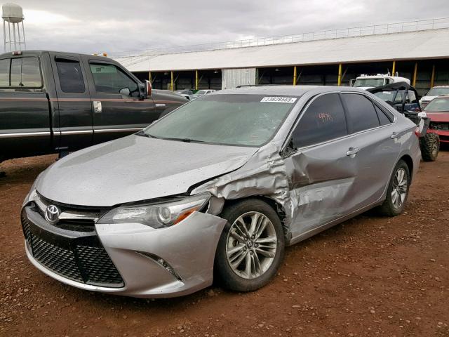 4T1BF1FK8HU726548 - 2017 TOYOTA CAMRY LE SILVER photo 2