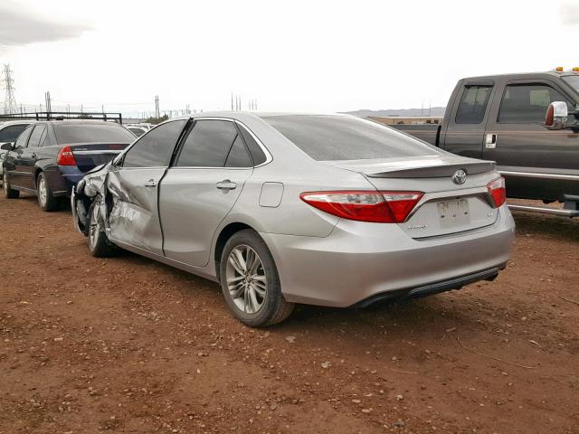 4T1BF1FK8HU726548 - 2017 TOYOTA CAMRY LE SILVER photo 3