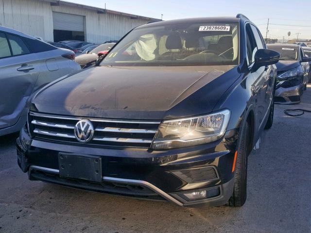 3VV3B7AX3JM009982 - 2018 VOLKSWAGEN TIGUAN SE BLACK photo 2