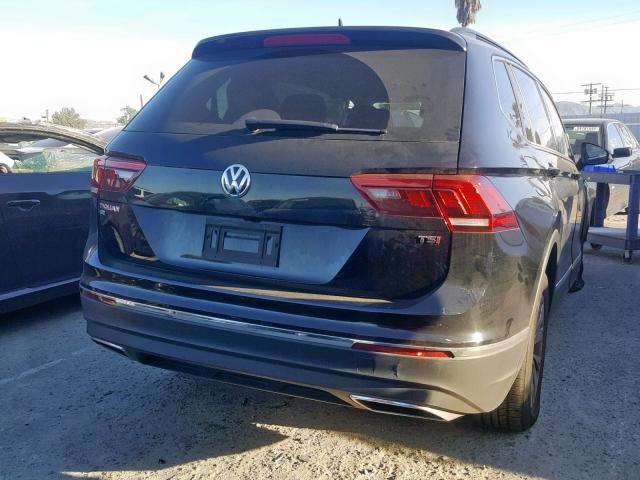 3VV3B7AX3JM009982 - 2018 VOLKSWAGEN TIGUAN SE BLACK photo 4