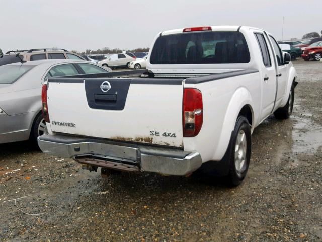 1N6AD09W78C405604 - 2008 NISSAN FRONTIER C WHITE photo 4