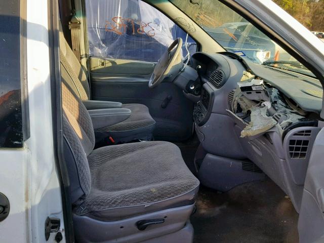 2B4FP25B5YR719822 - 2000 DODGE CARAVAN WHITE photo 5