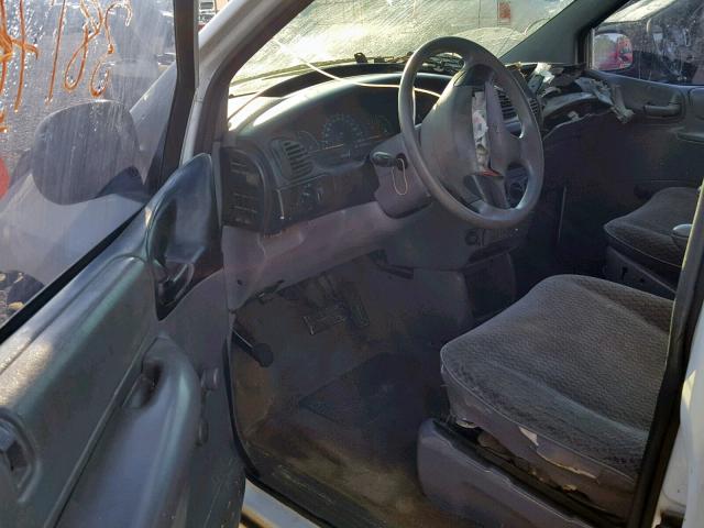 2B4FP25B5YR719822 - 2000 DODGE CARAVAN WHITE photo 9