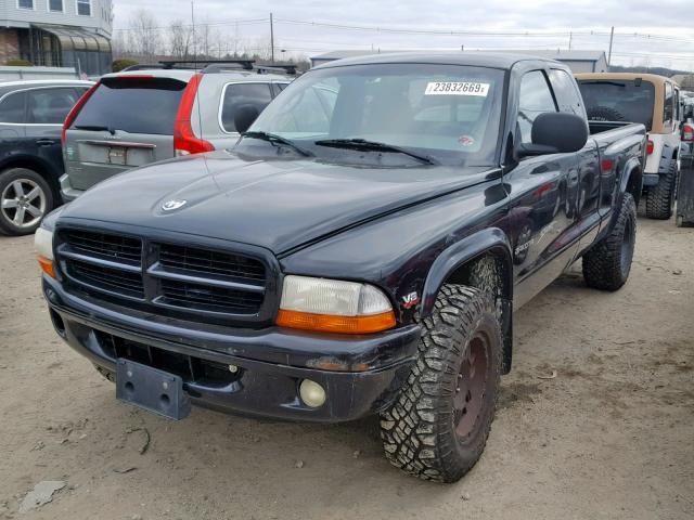 1B7GG22N3YS596641 - 2000 DODGE DAKOTA BLACK photo 2