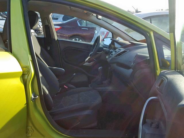 3FADP4BJ9DM157593 - 2013 FORD FIESTA SE GREEN photo 5