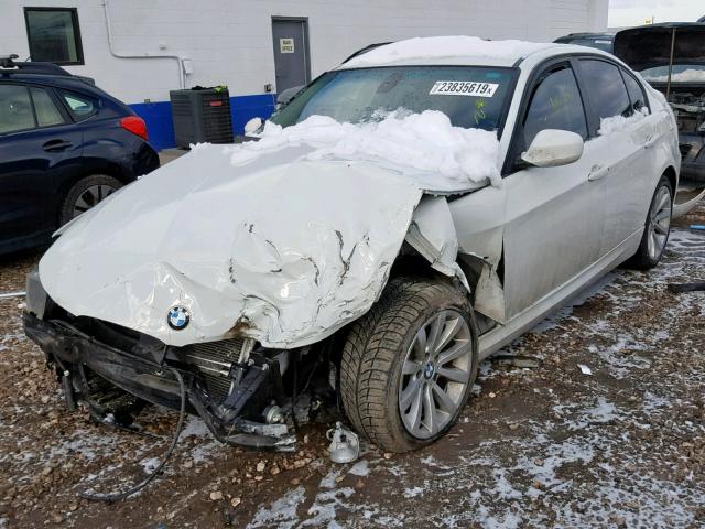 WBAPK5G59BNN29392 - 2011 BMW 328 XI SUL WHITE photo 2