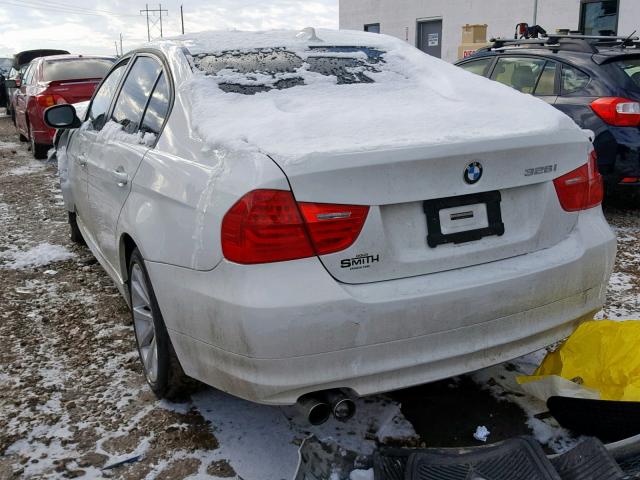 WBAPK5G59BNN29392 - 2011 BMW 328 XI SUL WHITE photo 3