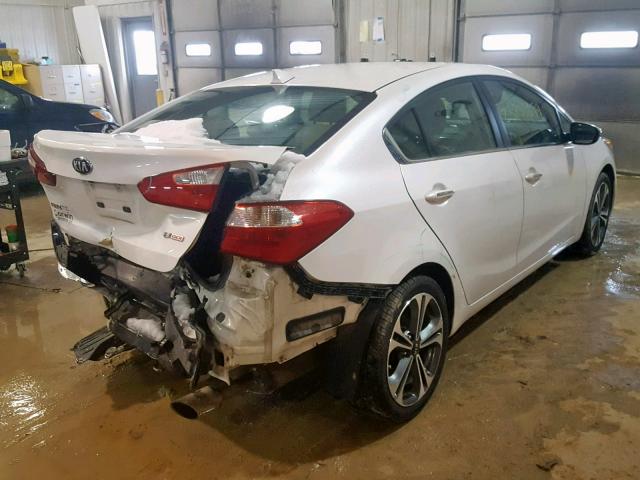 KNAFZ4A81E5180804 - 2014 KIA FORTE EX WHITE photo 4