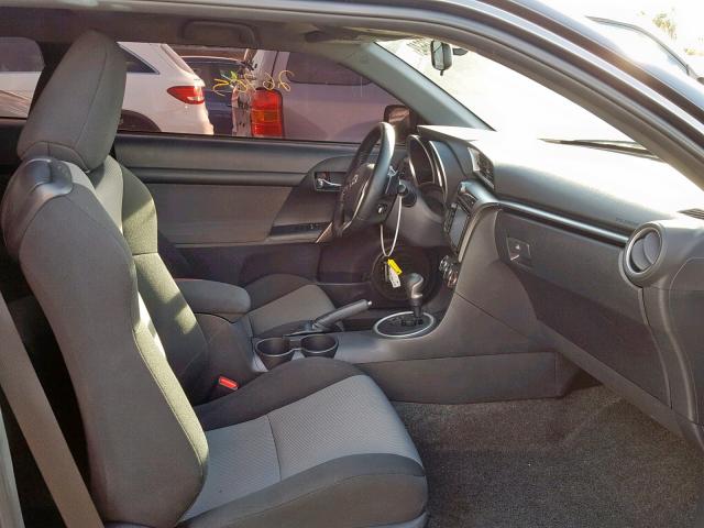 JTKJF5C70GJ023784 - 2016 TOYOTA SCION TC ნაცრისფერი ფოტო 5