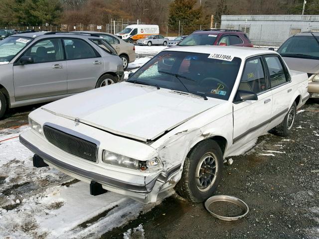 1G4AG55M0S6453488 - 1995 BUICK CENTURY SP WHITE photo 2