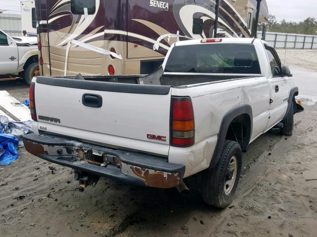 1GTHC24U24E290852 - 2004 GMC SIERRA C25 WHITE photo 4