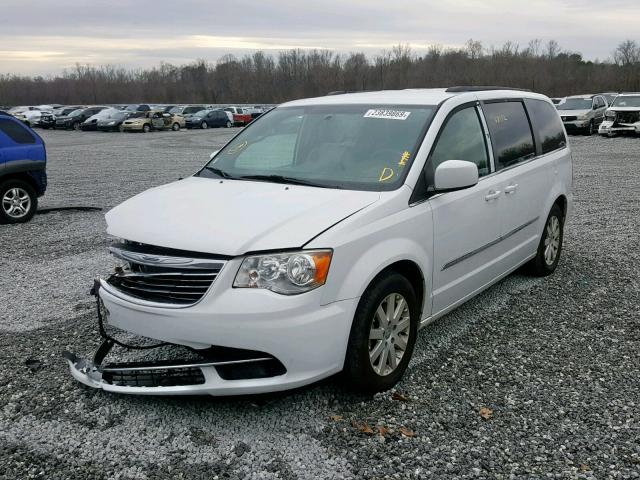 2C4RC1BG3ER438622 - 2014 CHRYSLER TOWN & COU WHITE photo 2