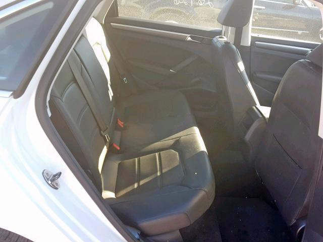 1VWDT7A38HC037590 - 2017 VOLKSWAGEN PASSAT R-L WHITE photo 6