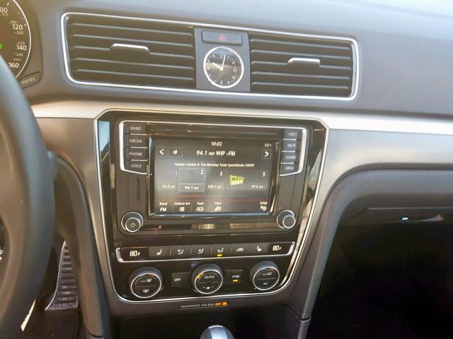 1VWDT7A38HC037590 - 2017 VOLKSWAGEN PASSAT R-L WHITE photo 9