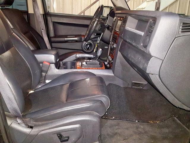 1J8HG58N38C154040 - 2008 JEEP COMMANDER BLACK photo 5