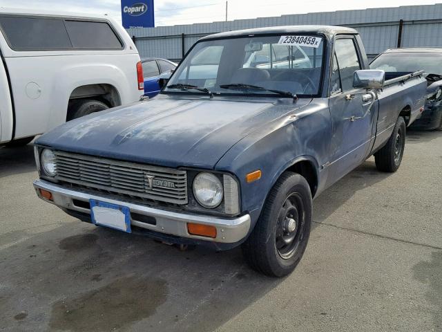 JT4RN44S8B0048179 - 1981 TOYOTA PICKUP / C BLUE photo 2