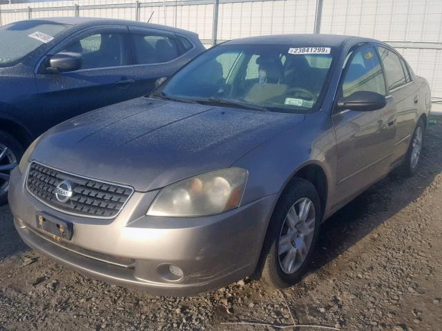 1N4AL11D25N456780 - 2005 NISSAN ALTIMA S GOLD photo 2