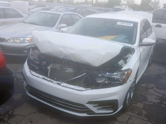 1VWDT7A33HC030871 - 2017 VOLKSWAGEN PASSAT R-L WHITE photo 2