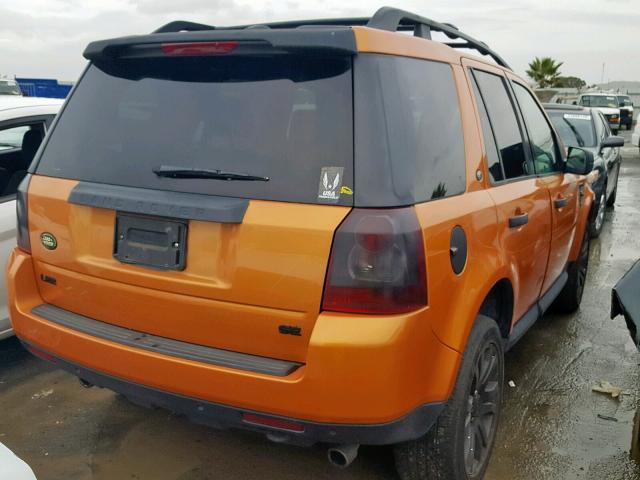 SALFS24NX8H040338 - 2008 LAND ROVER LR2 SE TEC ORANGE photo 4