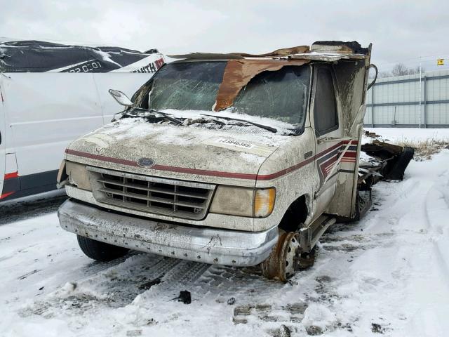 1FDKE30G8NHB57403 - 1993 JAYC MOTORHOME WHITE photo 2