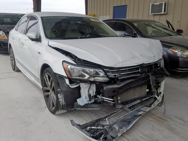 1VWDT7A38HC067995 - 2017 VOLKSWAGEN PASSAT R-L 白色 照片 1