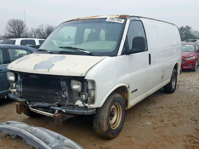 1GCFG15W1Y1268618 - 2000 CHEVROLET EXPRESS G1 WHITE photo 2