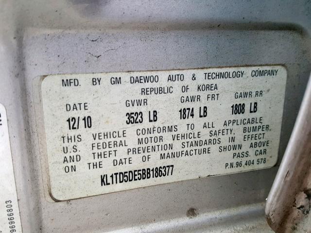 KL1TD5DE5BB186377 - 2011 CHEVROLET AVEO LS SILVER photo 10